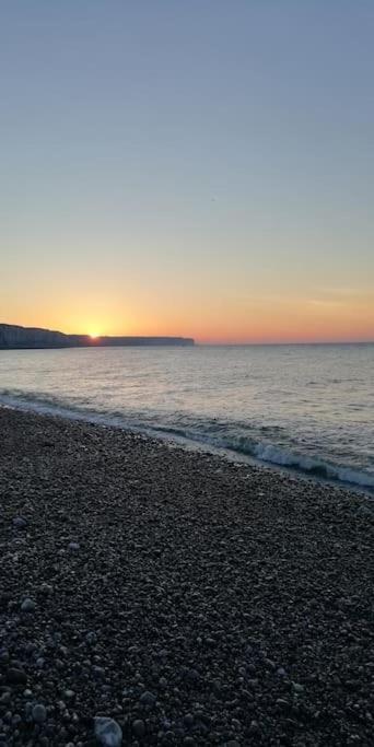 A 2 Pas D'Etretat, Appartement Classe 1 * Fécamp Екстериор снимка